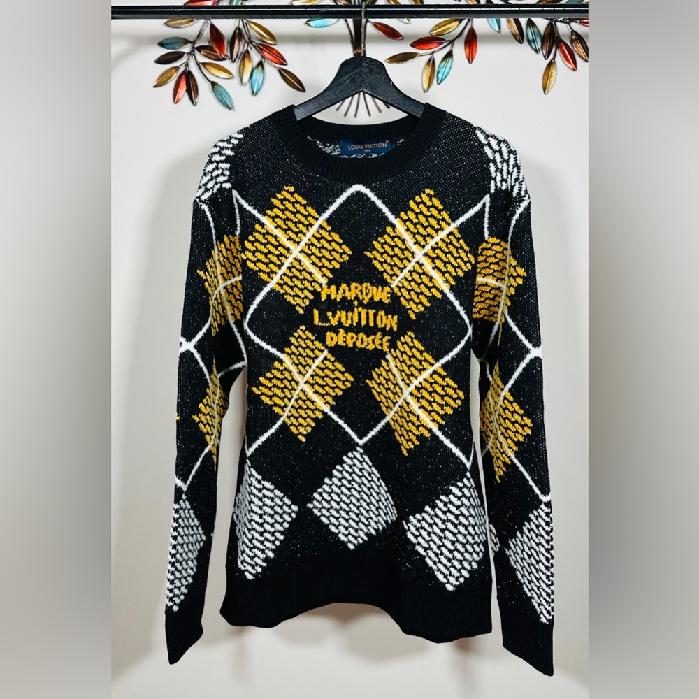 LOUIS VUITTON WOOL SWEATSHIRT ( ON SALE ) !!! Visit my closet for more stuff !!!